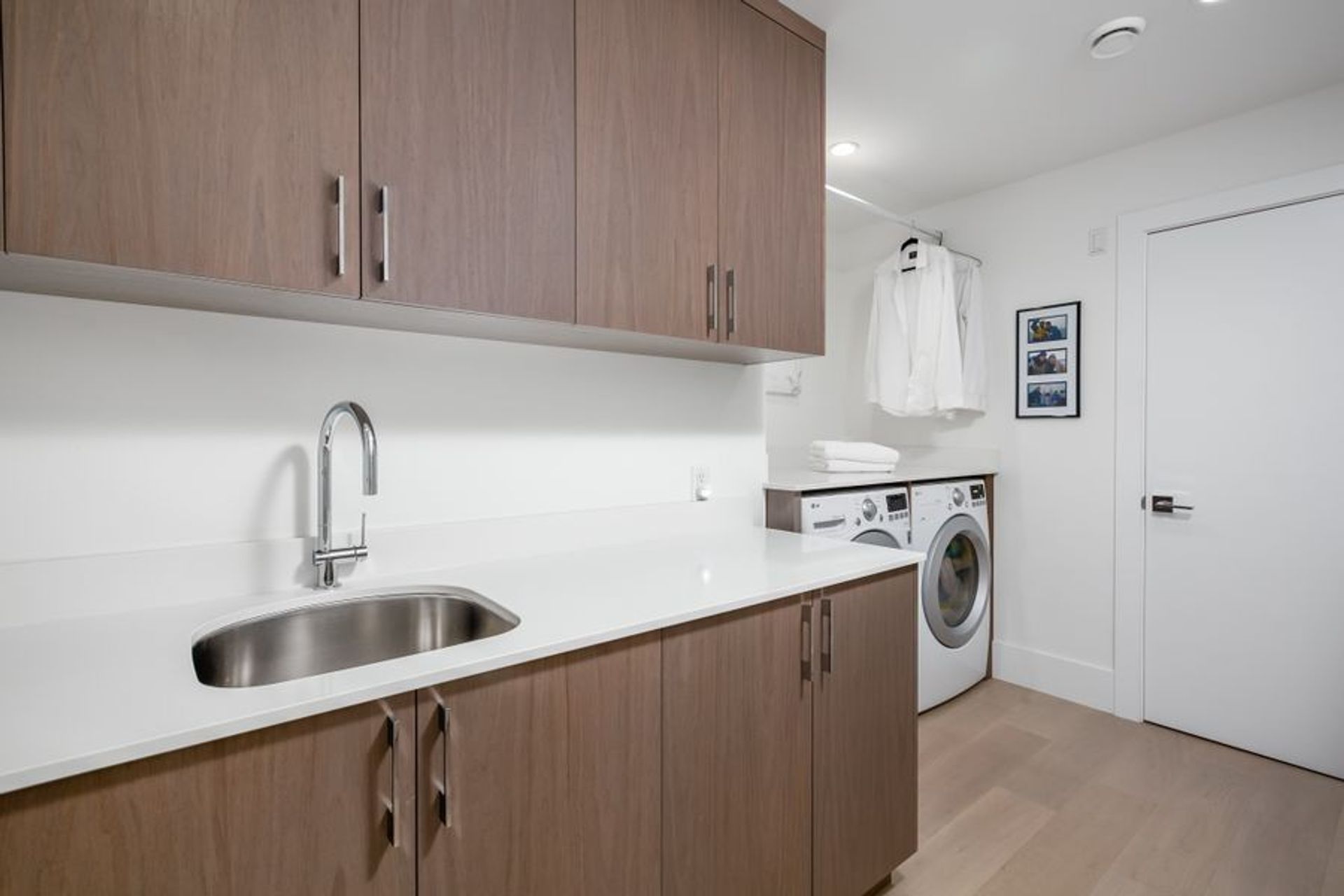 84324 at 350 5th Street E, North Vancouver