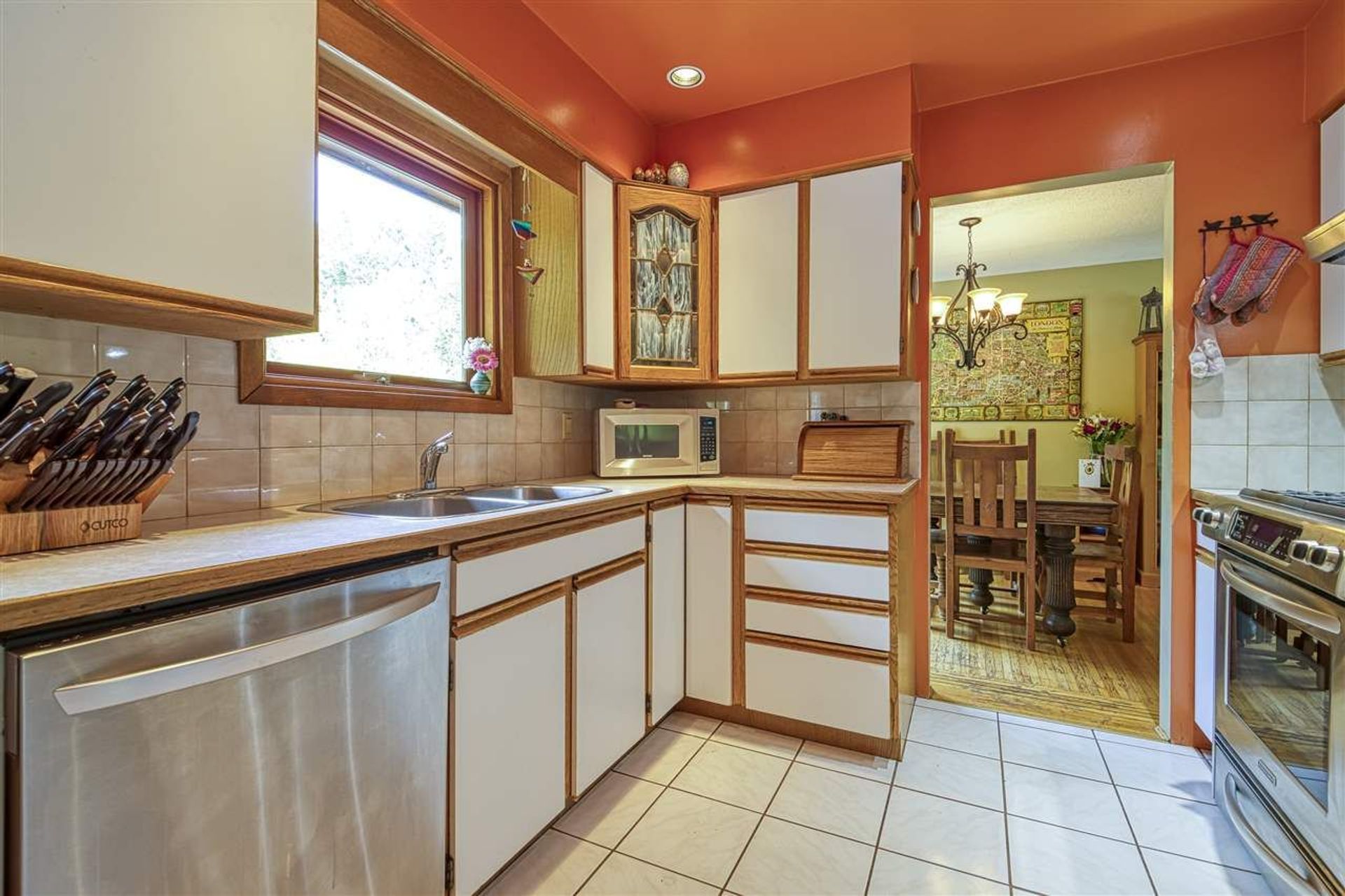 85187 at 2821 William Avenue, North Vancouver