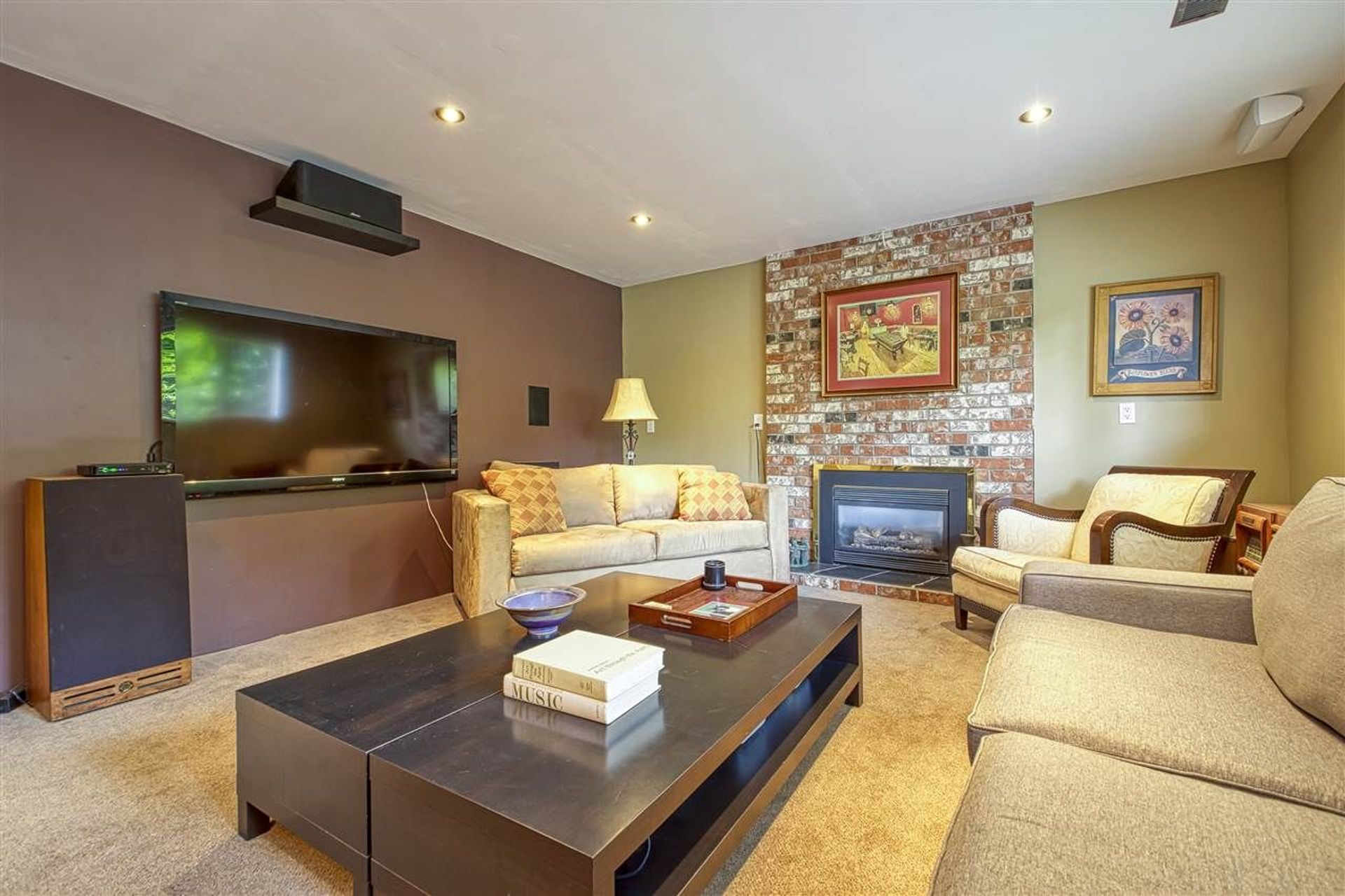 85227 at 2821 William Avenue, North Vancouver