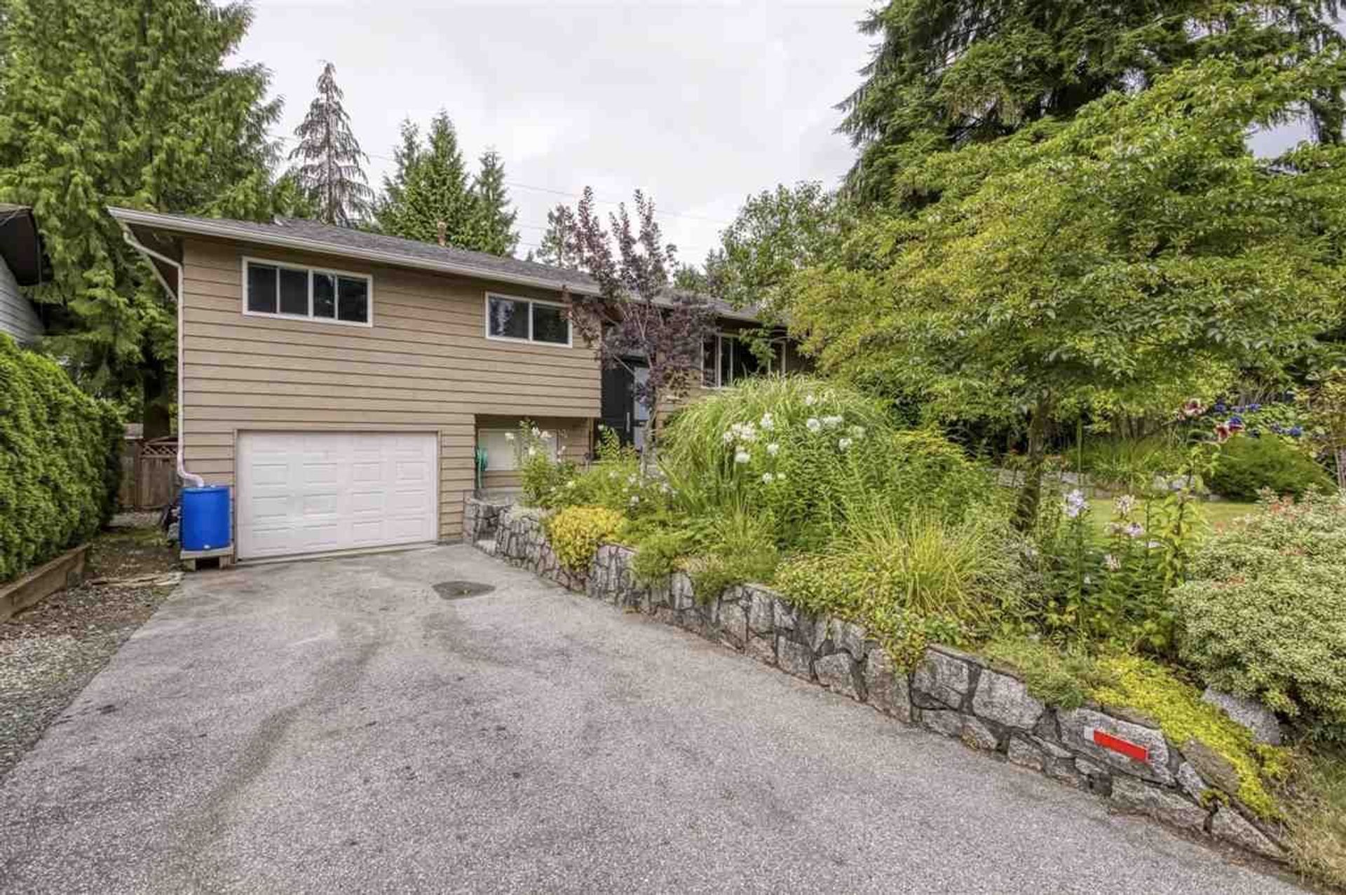 85267 at 2821 William Avenue, North Vancouver