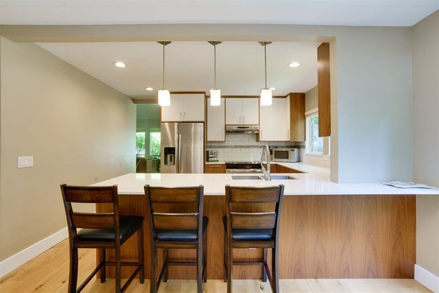 85829 at 36 - 1001 Northlands Drive, North Vancouver