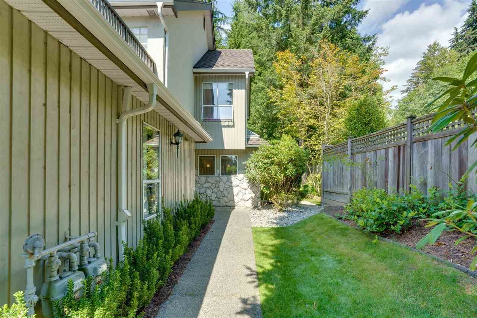 85817 at 36 - 1001 Northlands Drive, North Vancouver