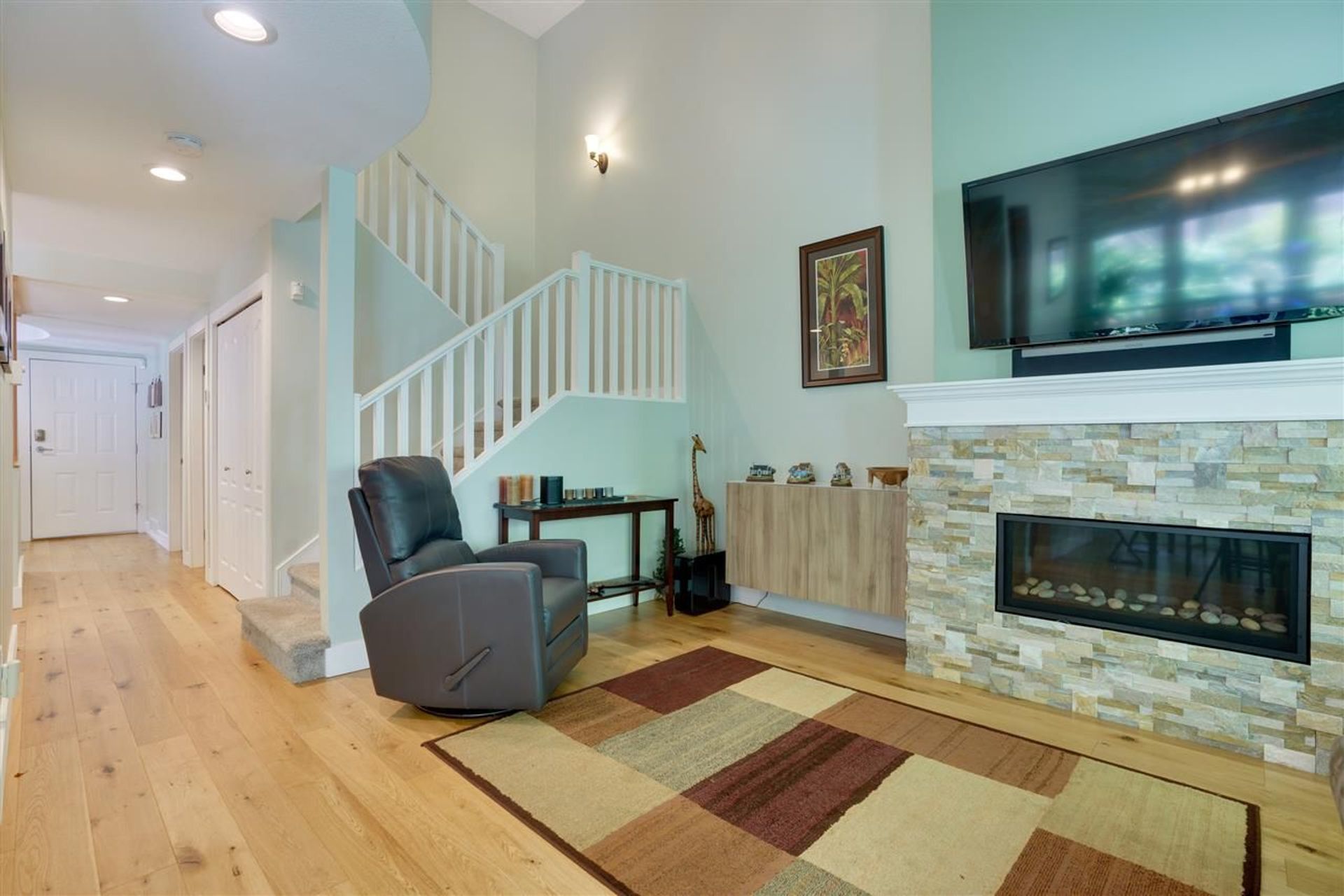 85853 at 36 - 1001 Northlands Drive, North Vancouver