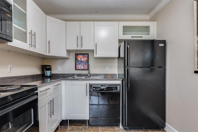 86597 at 308 - 145 St. Georges Avenue, North Vancouver