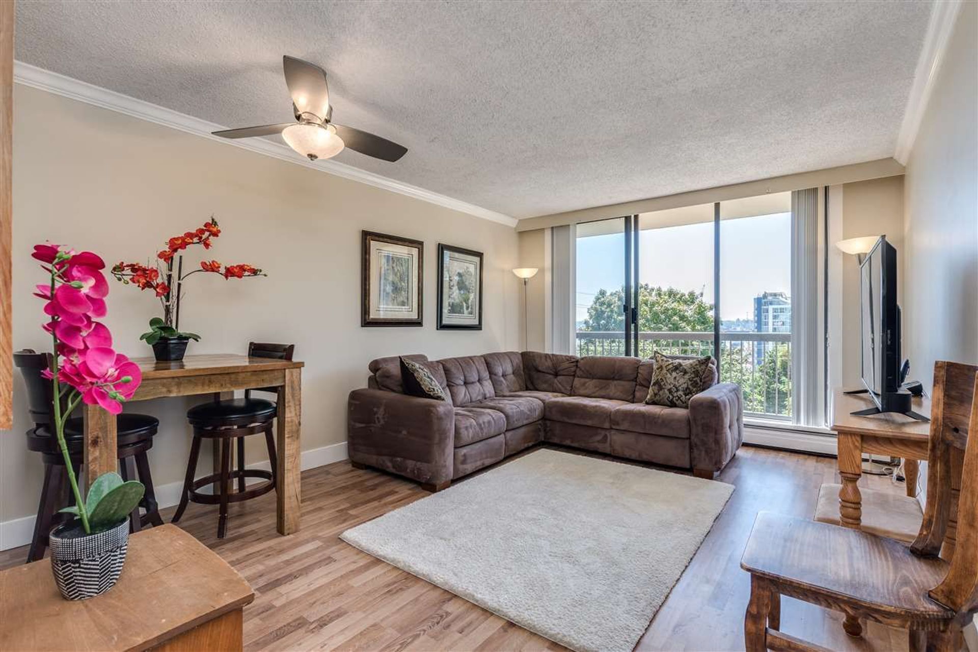 86573 at 308 - 145 St. Georges Avenue, North Vancouver