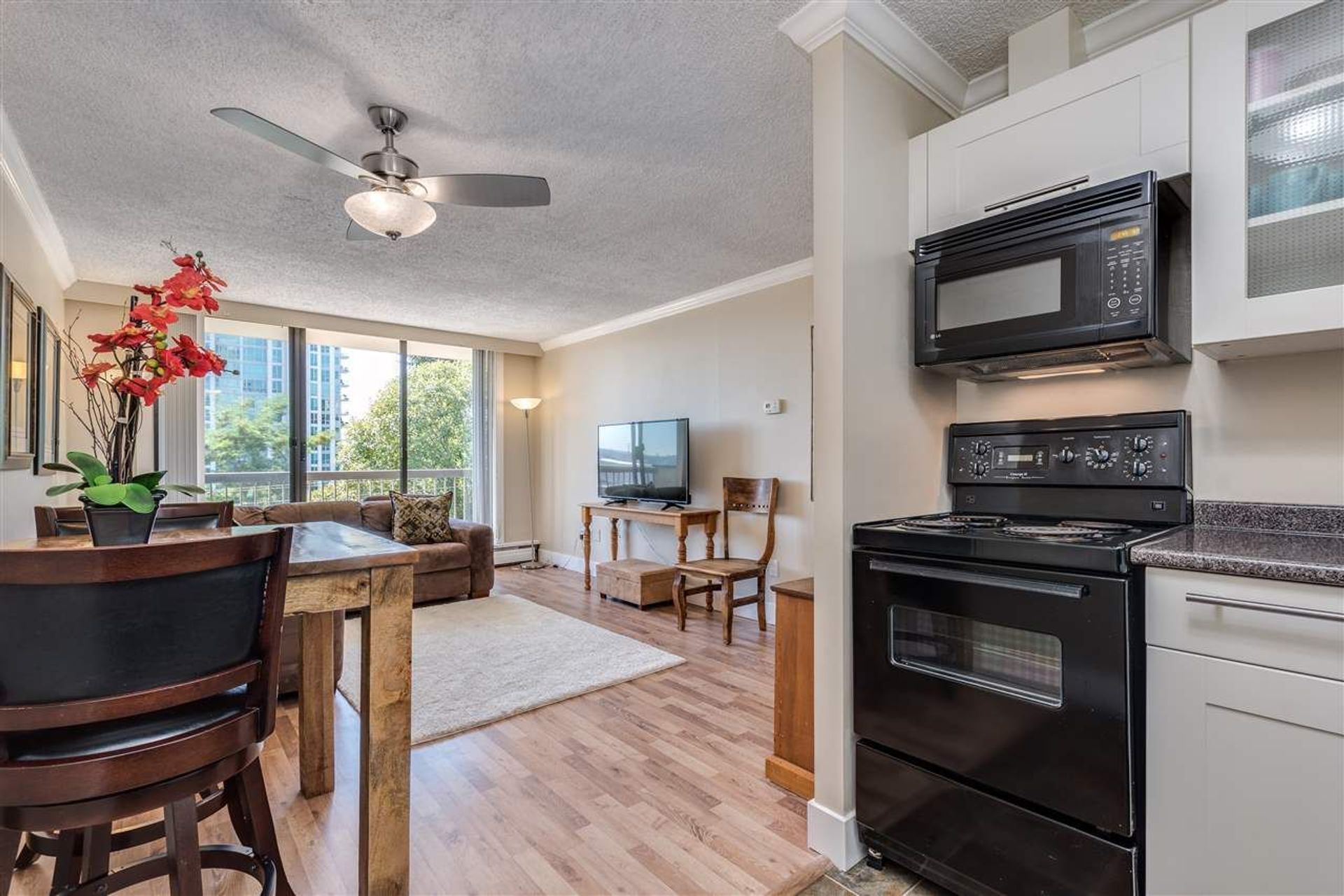 86605 at 308 - 145 St. Georges Avenue, North Vancouver