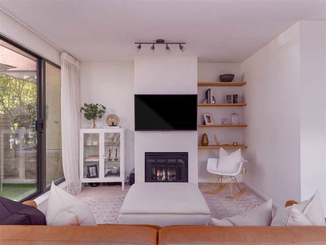 86674 at 104 - 1702 Chesterfield Avenue, North Vancouver