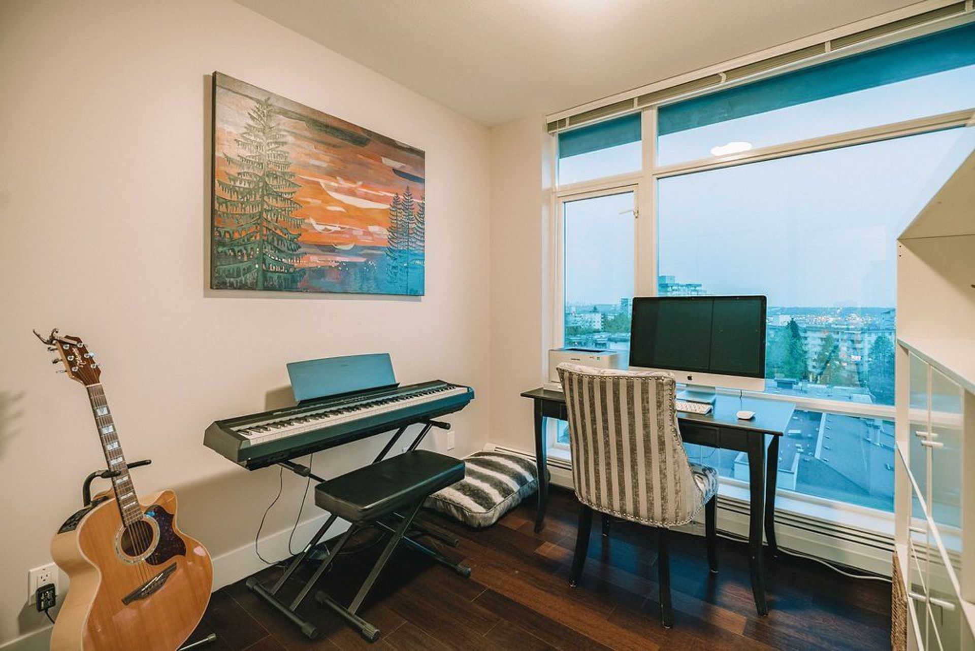 86814 at 806 - 158 13th Street W, North Vancouver