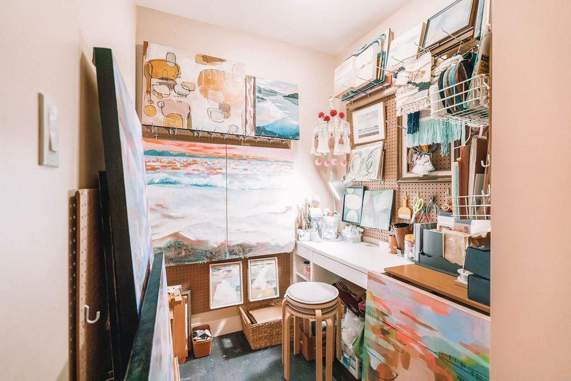 86826 at 806 - 158 13th Street W, North Vancouver