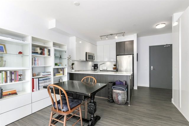 86923 at 308 - 1201 16th Street W, North Vancouver