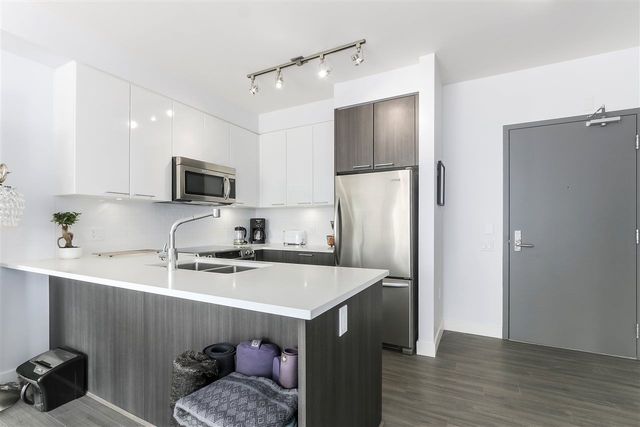 86931 at 308 - 1201 16th Street W, North Vancouver