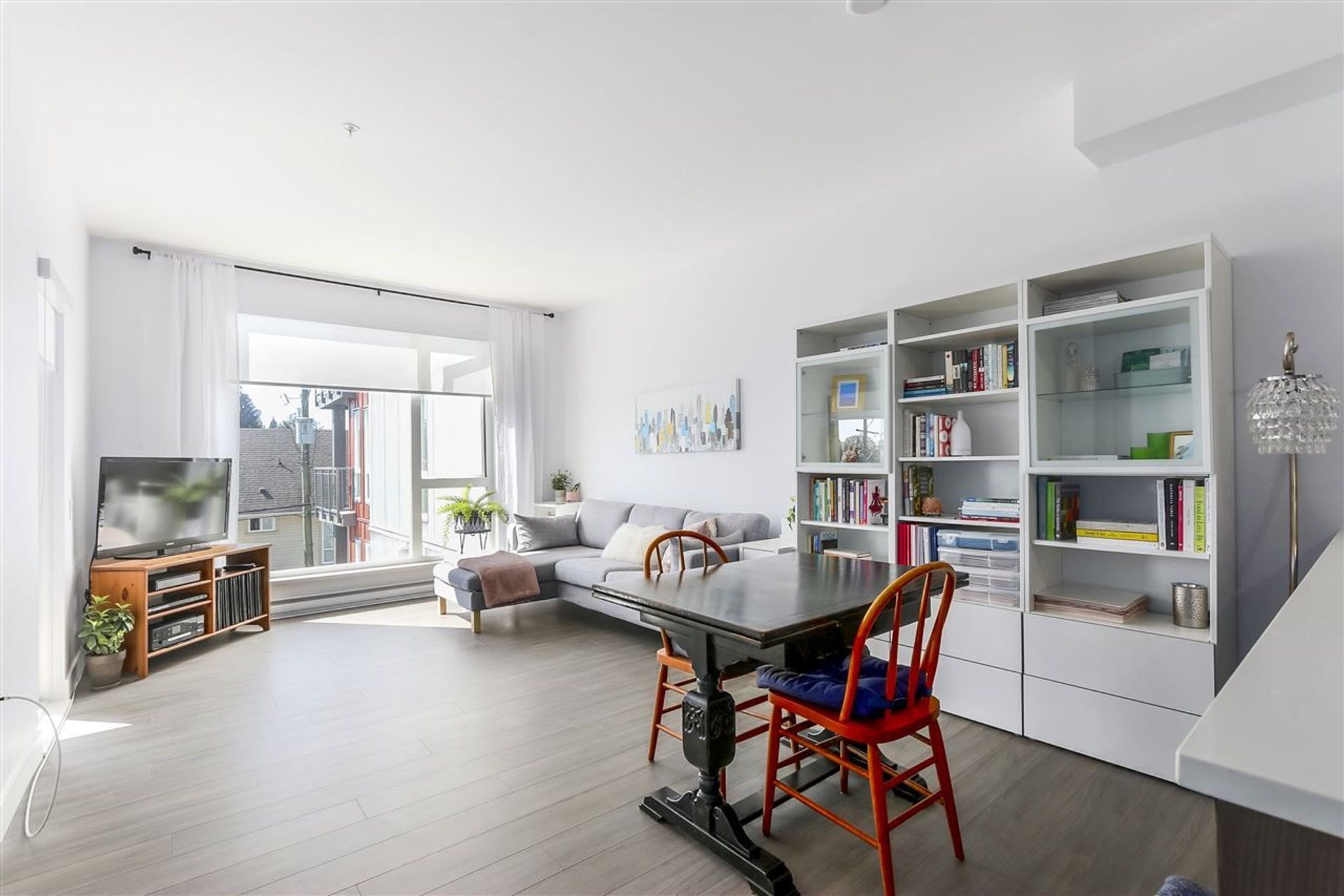 86887 at 308 - 1201 16th Street W, North Vancouver