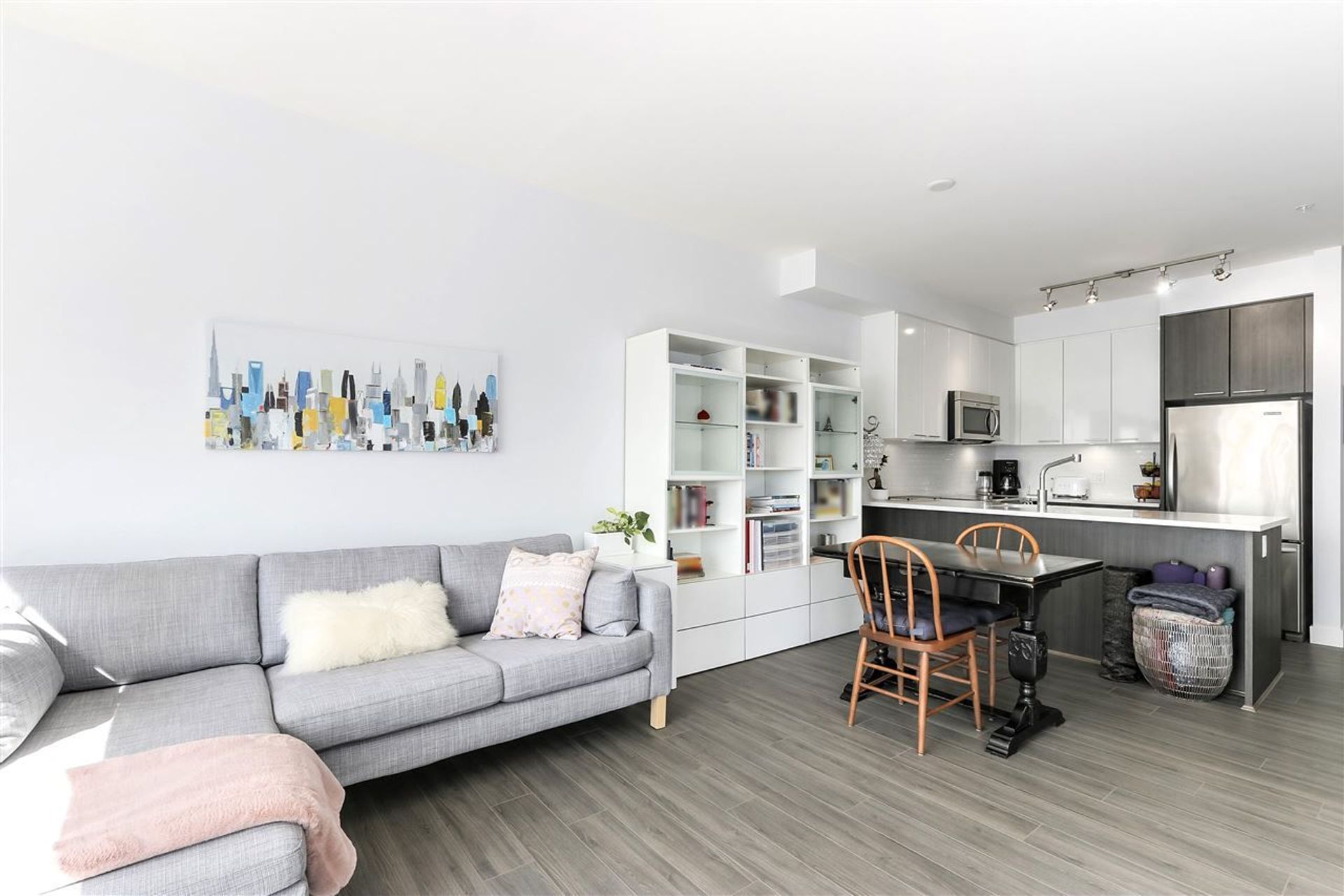 86911 at 308 - 1201 16th Street W, North Vancouver