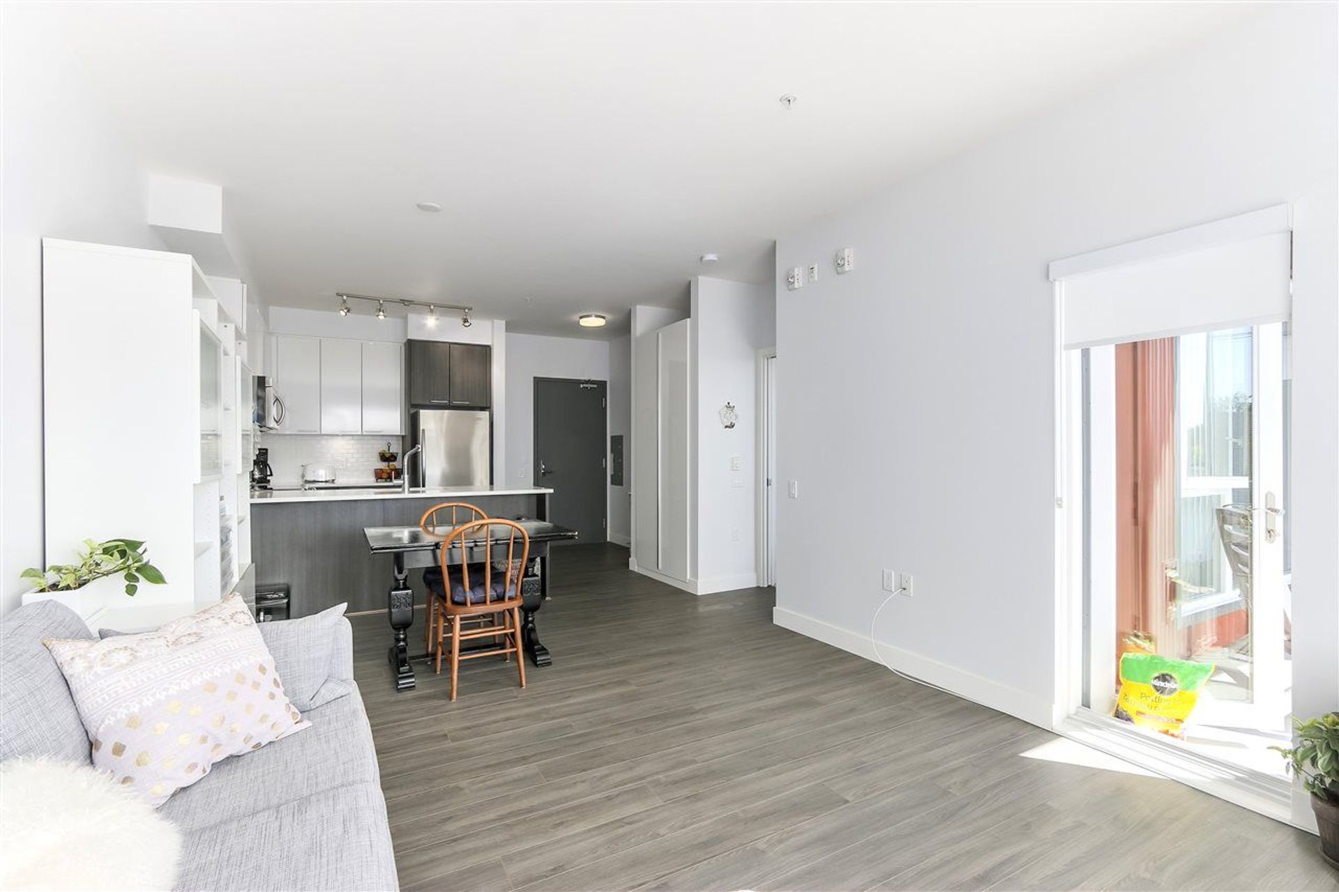 86915 at 308 - 1201 16th Street W, North Vancouver