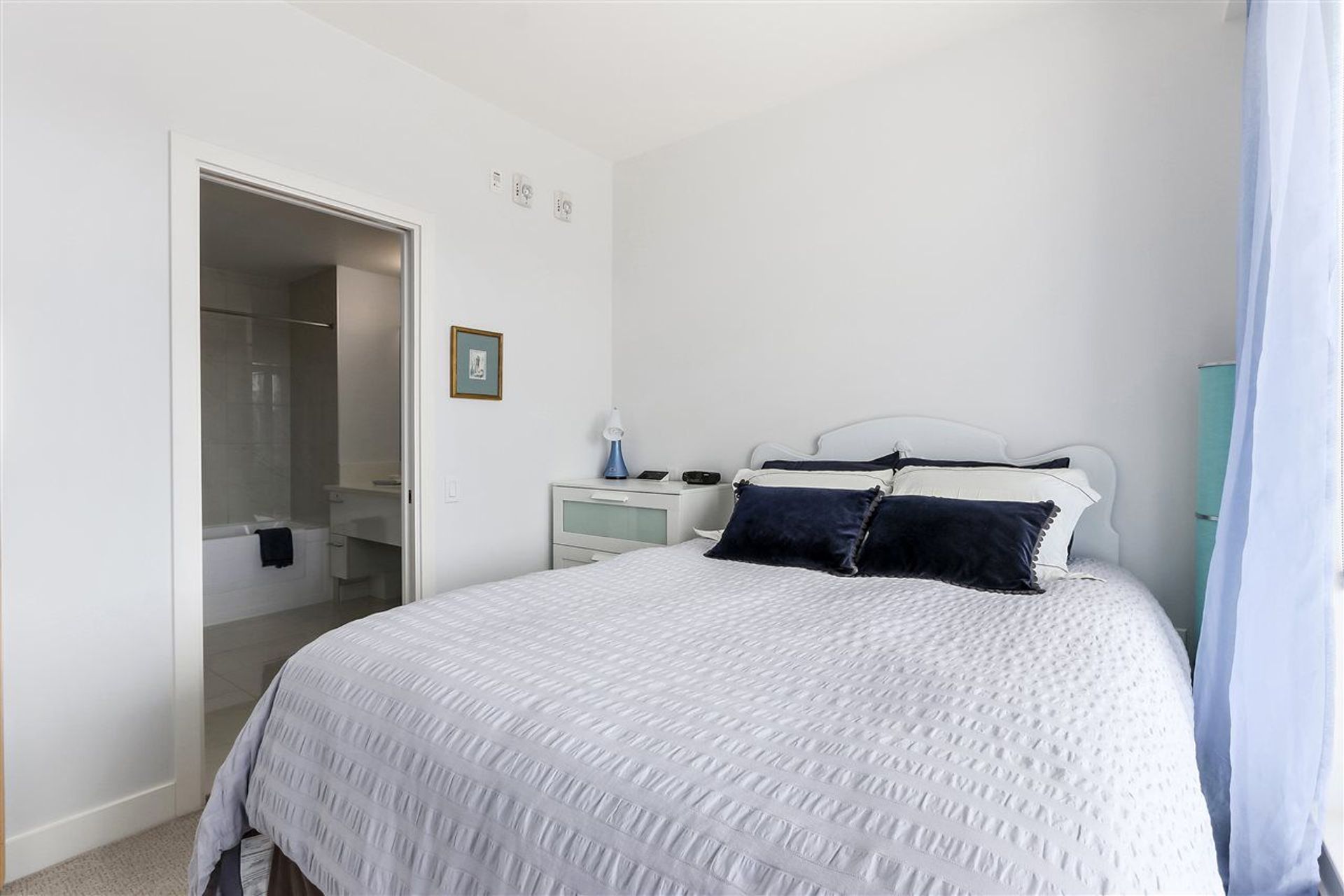 86947 at 308 - 1201 16th Street W, North Vancouver