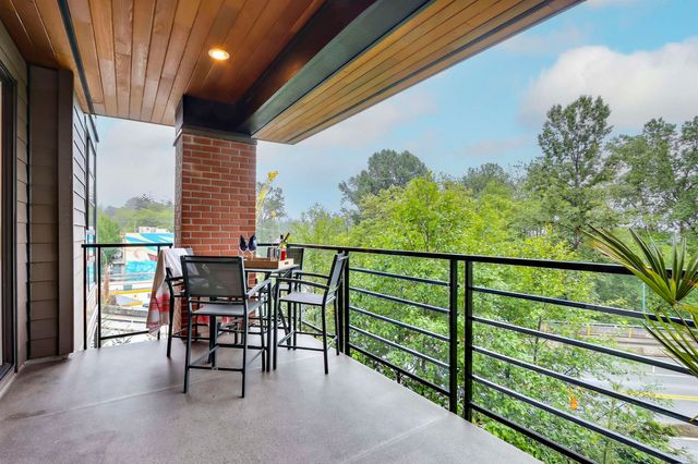 723-w-3rd-street-harbourside-nor at 424 - 723 W 3rd Street, Harbourside, North Vancouver