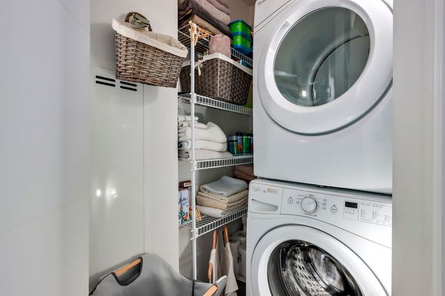 723-w-3rd-street-harbourside-nor at 424 - 723 W 3rd Street, Harbourside, North Vancouver