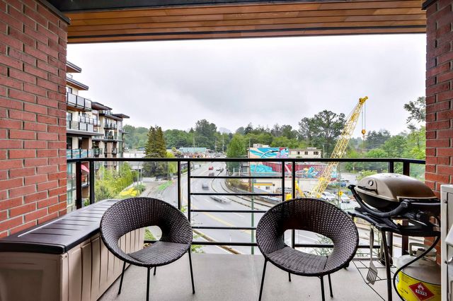 723-w-3rd-street-harbourside-nor at 424 - 723 W 3rd Street, Harbourside, North Vancouver