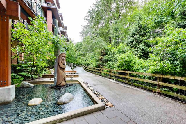 723-w-3rd-street-harbourside-nor at 424 - 723 W 3rd Street, Harbourside, North Vancouver