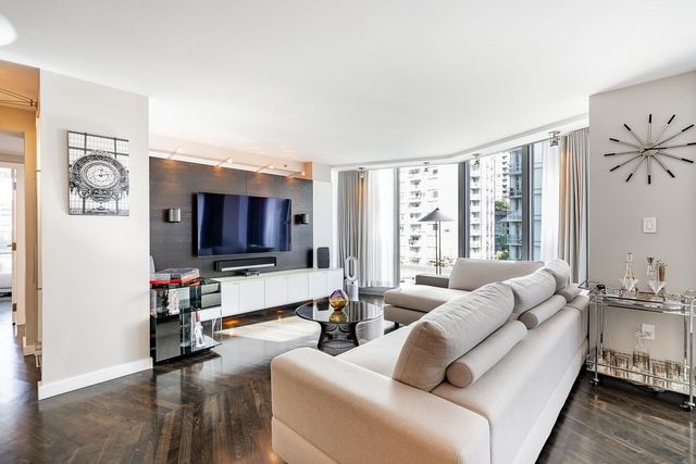 889-homer-street-downtown-vw-van at 803 - 889 Homer Street, Downtown VW, Vancouver West