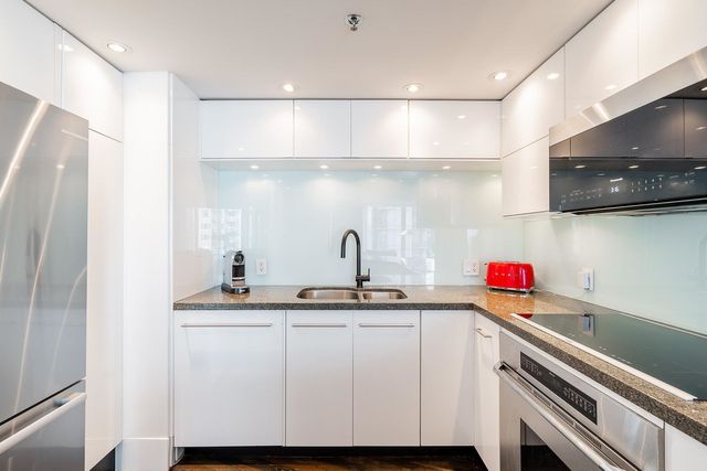 889-homer-street-downtown-vw-van at 803 - 889 Homer Street, Downtown VW, Vancouver West