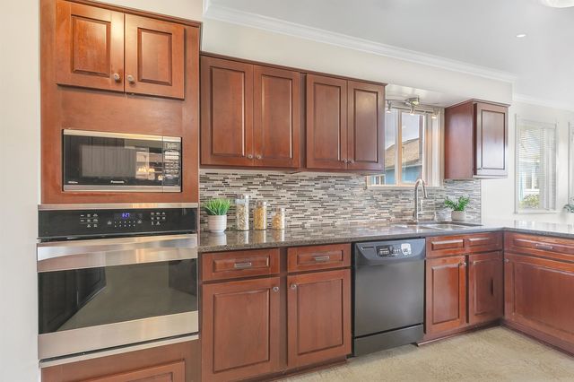 528-e-9th-street-boulevard-north at 528 E 9th Street, Boulevard, North Vancouver