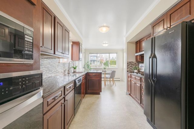 528-e-9th-street-boulevard-north at 528 E 9th Street, Boulevard, North Vancouver