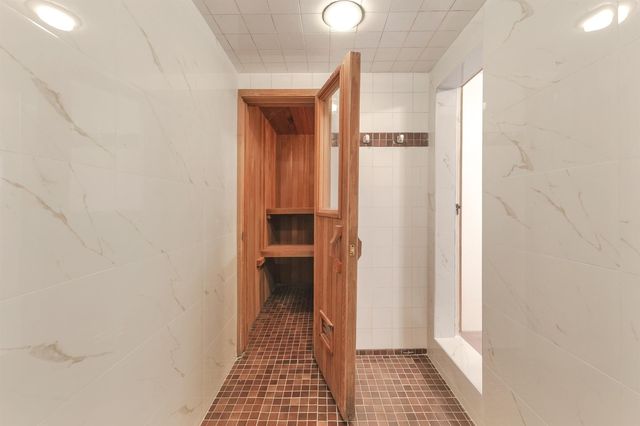 528-e-9th-street-boulevard-north at 528 E 9th Street, Boulevard, North Vancouver