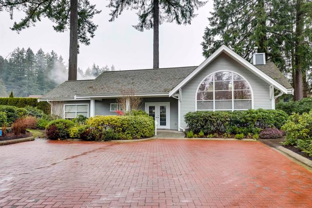 3383-capilano-crescent-capilano- at 206 - 3383 Capilano Crescent, Edgemont (Capilano NV), North Vancouver