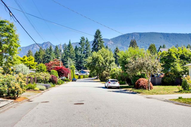 4343-patterdale-drive-canyon-hei at 4343 Patterdale Drive, Canyon Heights NV, North Vancouver