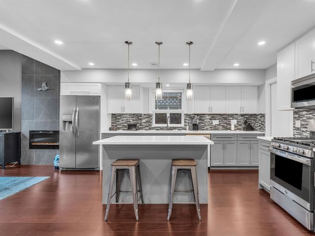 762-e-13th-street-boulevard-nort at 762 E 13th Street, Boulevard, North Vancouver