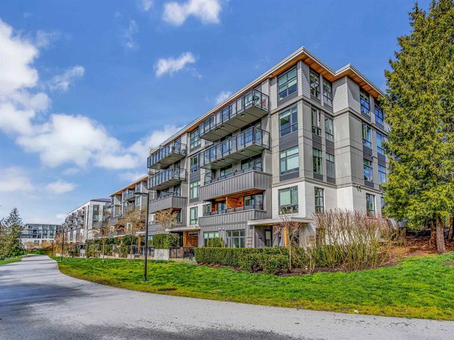 747-e-3rd-street-queensbury-nort at 310 - 747 E 3rd Street, Queensbury, North Vancouver