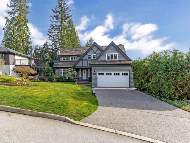 885-canyon-boulevard-canyon-heig at 885 Canyon Boulevard, Canyon Heights NV, North Vancouver