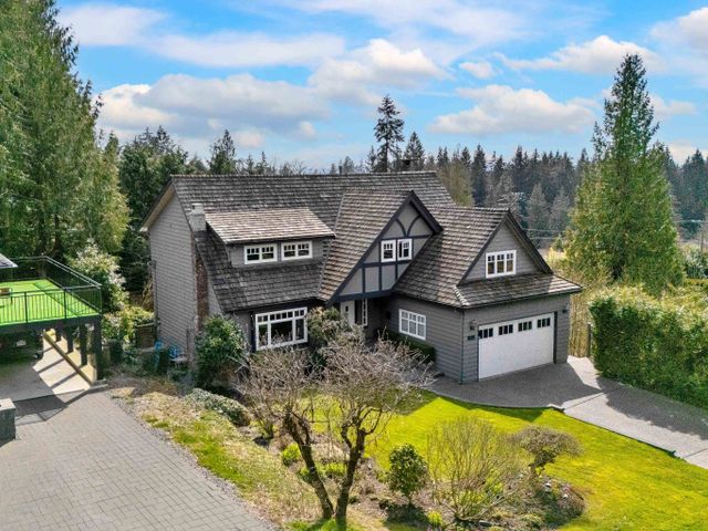 885-canyon-boulevard-canyon-heig at 885 Canyon Boulevard, Canyon Heights NV, North Vancouver