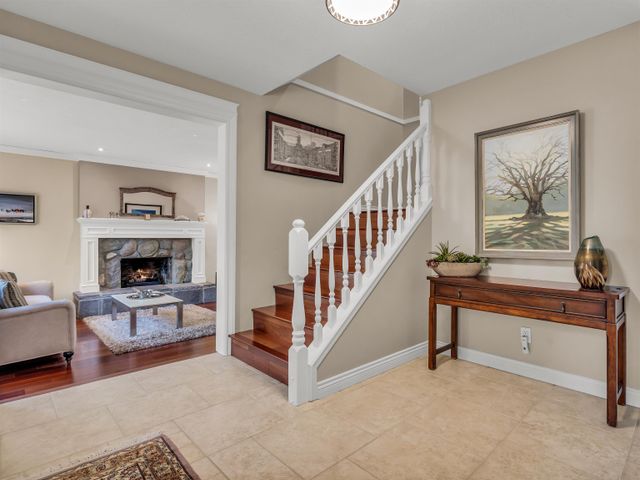 885-canyon-boulevard-canyon-heig at 885 Canyon Boulevard, Canyon Heights NV, North Vancouver