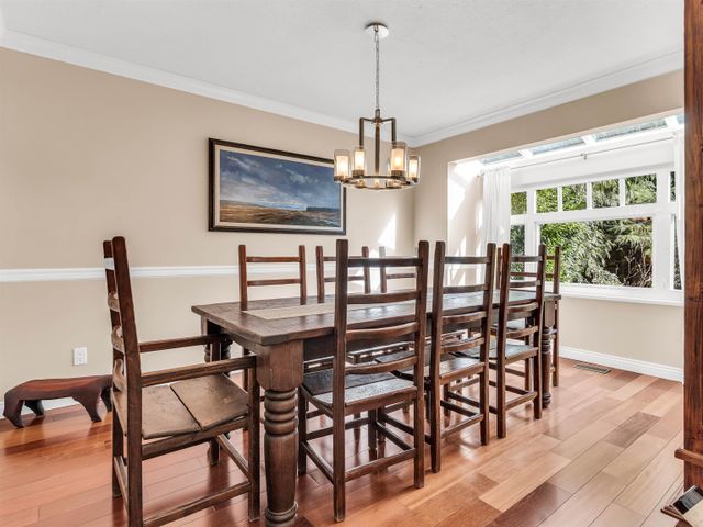 885-canyon-boulevard-canyon-heig at 885 Canyon Boulevard, Canyon Heights NV, North Vancouver