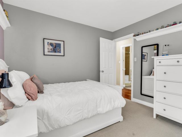 885-canyon-boulevard-canyon-heig at 885 Canyon Boulevard, Canyon Heights NV, North Vancouver