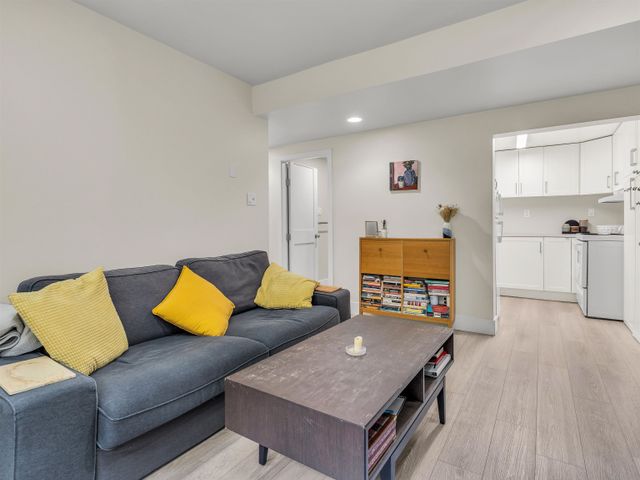 885-canyon-boulevard-canyon-heig at 885 Canyon Boulevard, Canyon Heights NV, North Vancouver