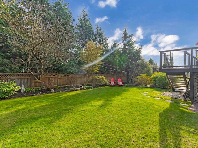 885-canyon-boulevard-canyon-heig at 885 Canyon Boulevard, Canyon Heights NV, North Vancouver