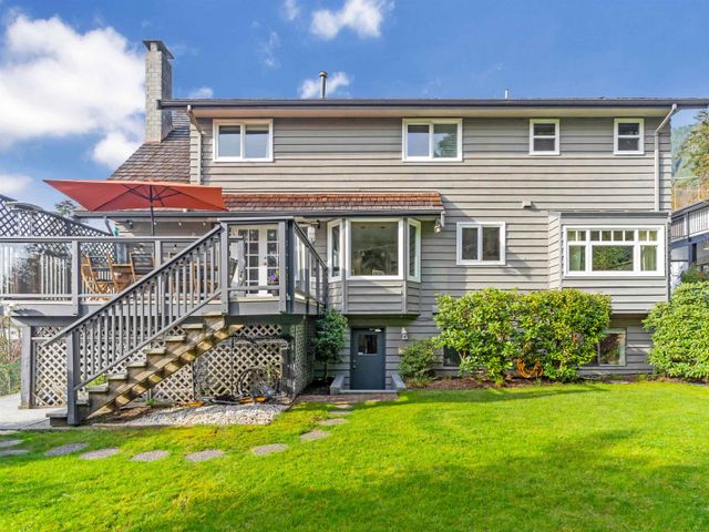 885-canyon-boulevard-canyon-heig at 885 Canyon Boulevard, Canyon Heights NV, North Vancouver