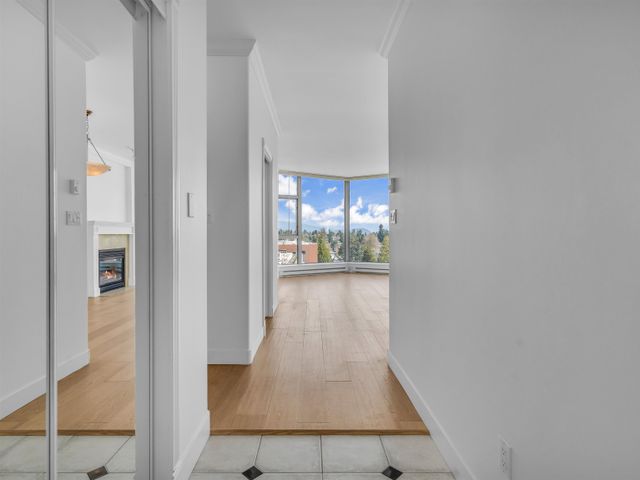 160-e-13th-street-central-lonsda at 1304 - 160 E 13th Street, Central Lonsdale, North Vancouver