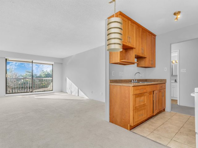 270-w-3rd-street-lower-lonsdale- at 307 - 270 W 3rd Street, Lower Lonsdale, North Vancouver