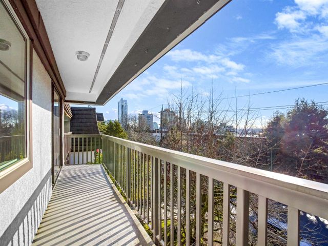 270-w-3rd-street-lower-lonsdale- at 307 - 270 W 3rd Street, Lower Lonsdale, North Vancouver