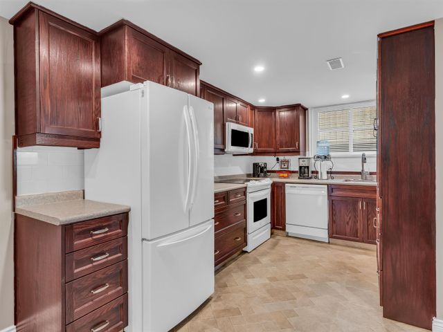 1989-dunstone-place-blueridge-nv at 1989 Dunstone Place, Blueridge NV, North Vancouver