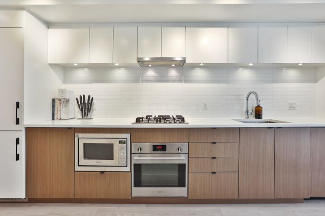 311-e-16-avenue-mount-pleasant-ve-vancouver-east-05 at 218 - 311 E 16 Avenue, Mount Pleasant VE, Vancouver East