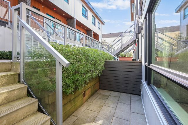 311-e-16-avenue-mount-pleasant-ve-vancouver-east-10 at 218 - 311 E 16 Avenue, Mount Pleasant VE, Vancouver East