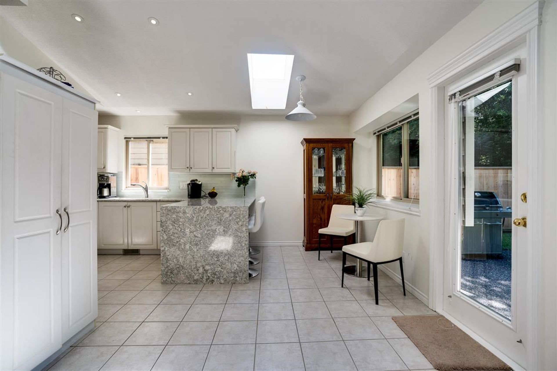 87566 at 3265 Chaucer Avenue, North Vancouver