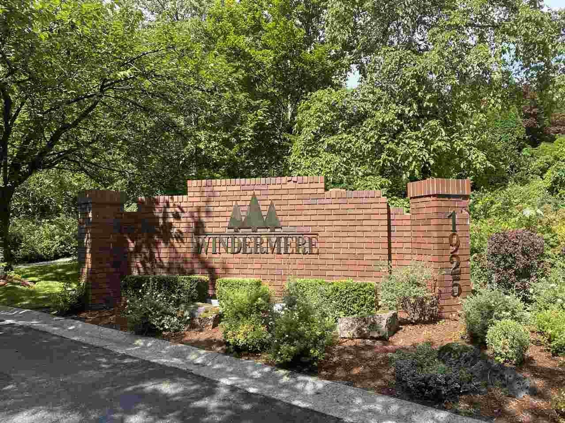 87835 at 6 - 1925 Indian River Crescent, North Vancouver