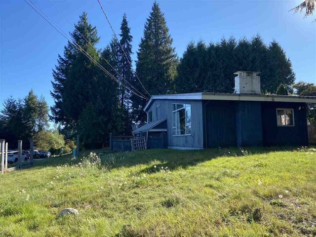 87903 at 2871 St Christophers Road, North Vancouver