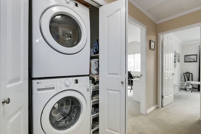 88439 at 261 16th Street W, North Vancouver